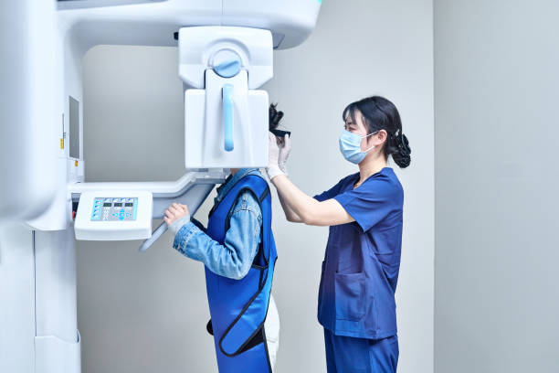Best Holiday Emergency Dentist in La Presa, CA